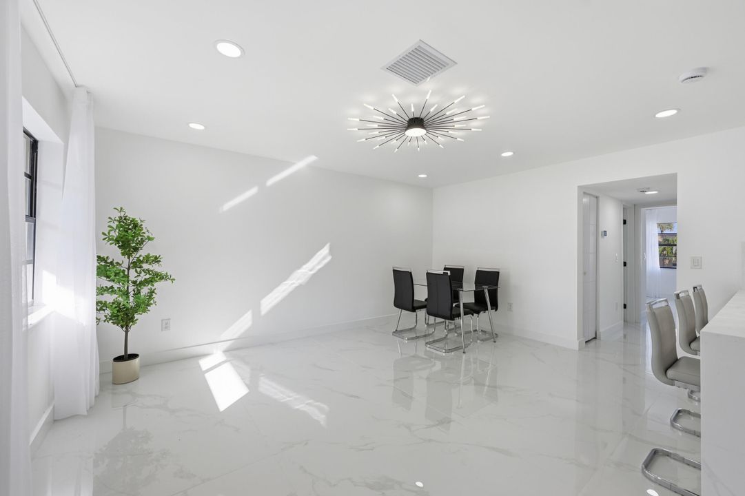 На продажу: $215,000 (2 спален, 2 ванн, 1044 Квадратных фут)