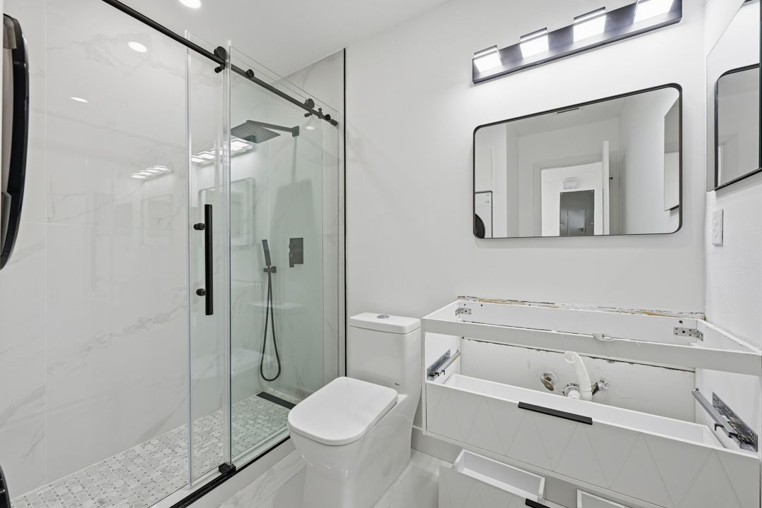 На продажу: $215,000 (2 спален, 2 ванн, 1044 Квадратных фут)