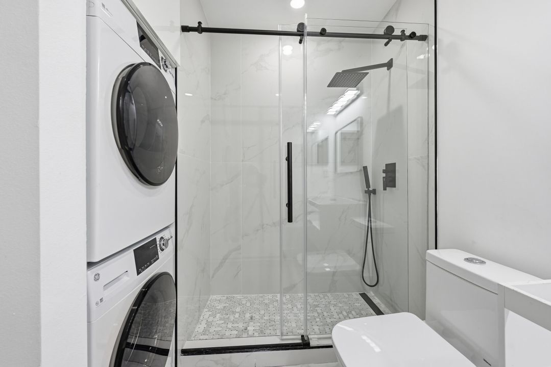 На продажу: $215,000 (2 спален, 2 ванн, 1044 Квадратных фут)