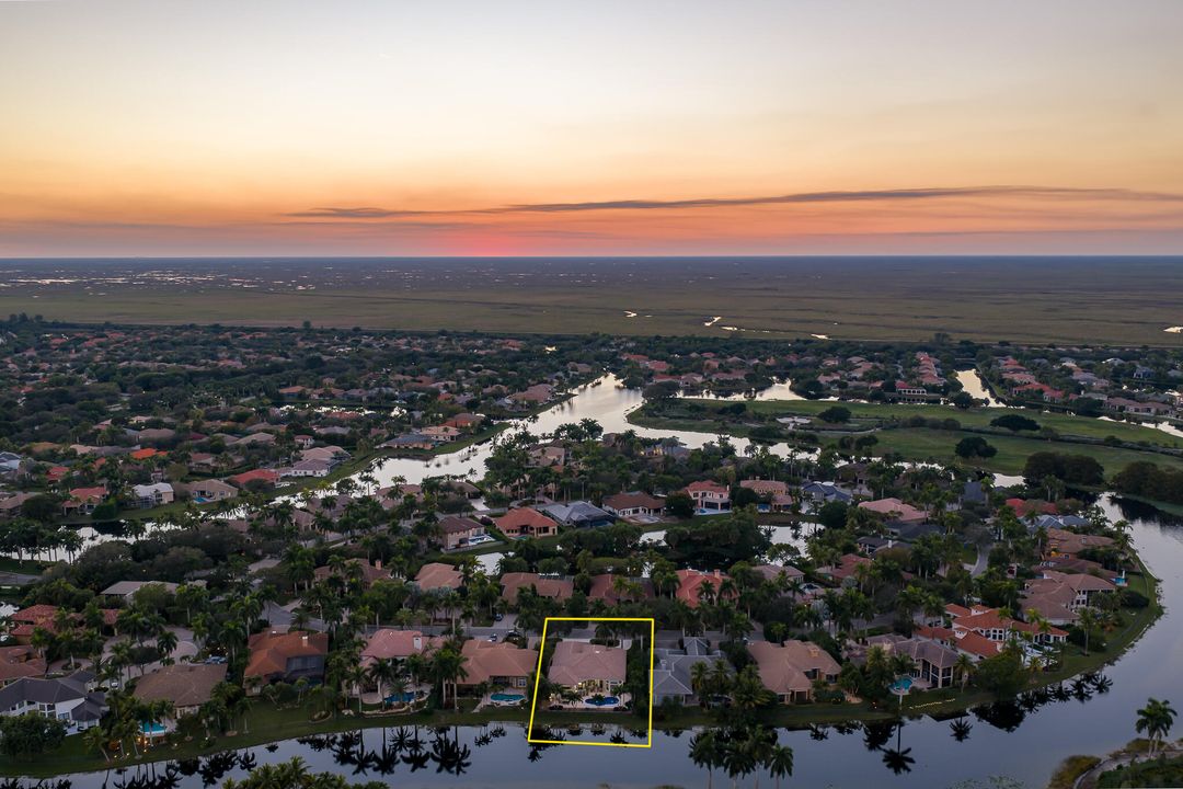 For Sale: $999,000 (4 beds, 3 baths, 2415 Square Feet)