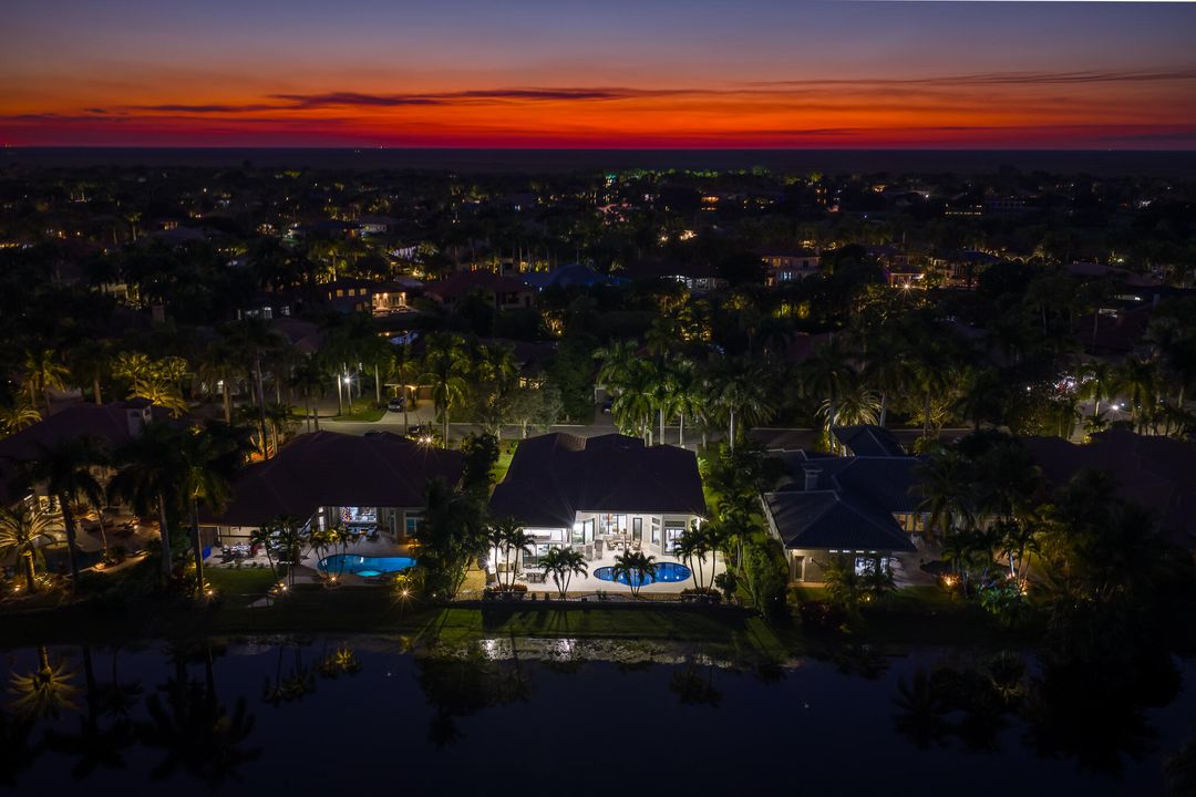 For Sale: $999,000 (4 beds, 3 baths, 2415 Square Feet)