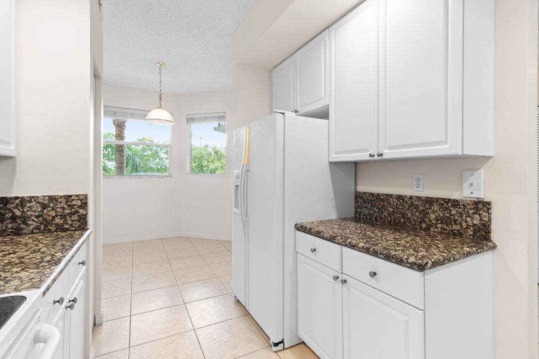 For Rent: $2,495 (2 beds, 2 baths, 1081 Square Feet)