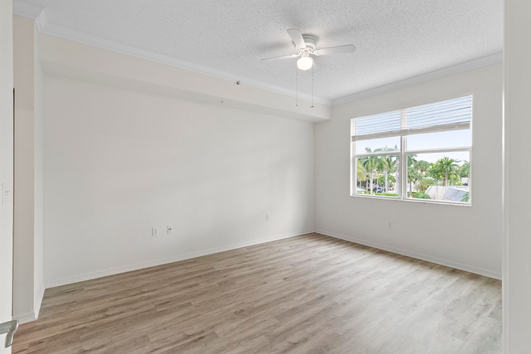 For Rent: $2,495 (2 beds, 2 baths, 1081 Square Feet)