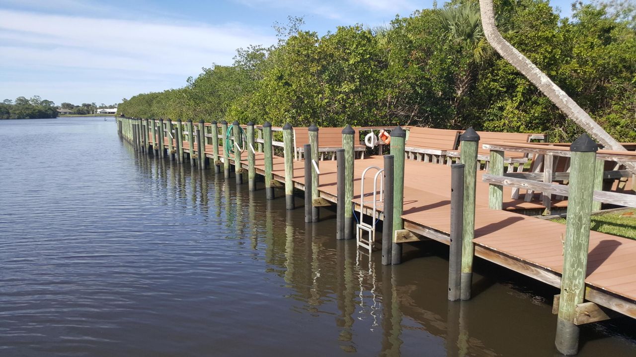 For Sale: $249,000 (2 beds, 2 baths, 1107 Square Feet)