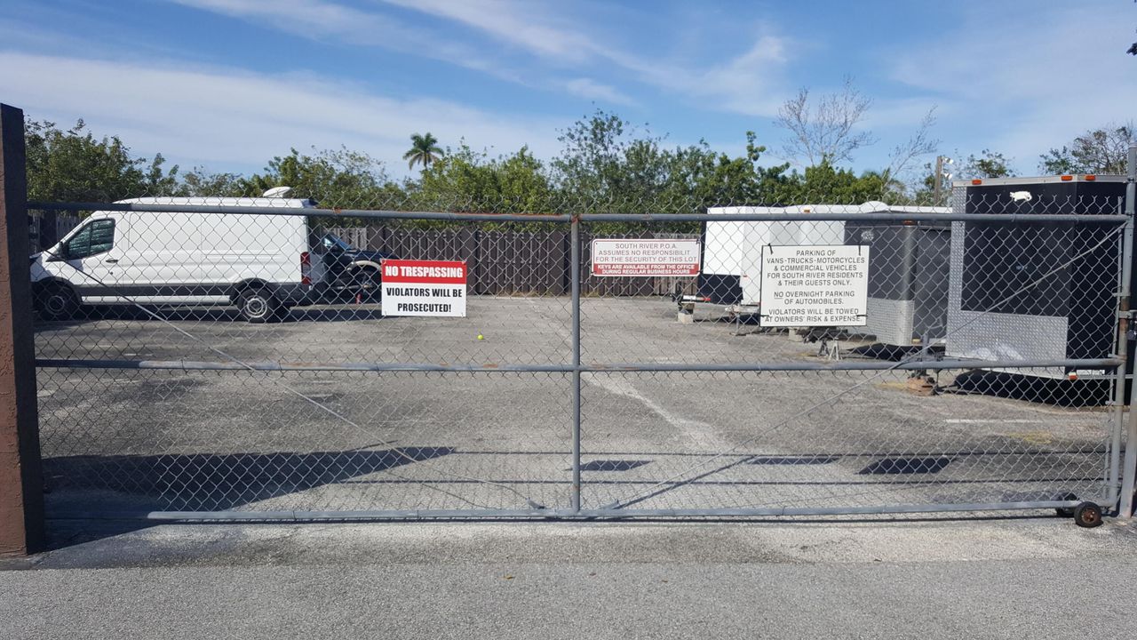 For Sale: $249,000 (2 beds, 2 baths, 1107 Square Feet)