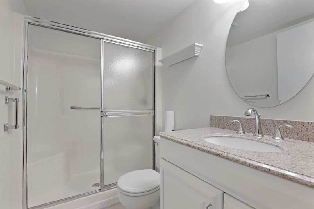 For Sale: $249,000 (2 beds, 2 baths, 1107 Square Feet)