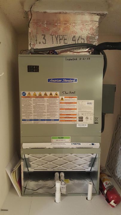 For Sale: $249,000 (2 beds, 2 baths, 1107 Square Feet)