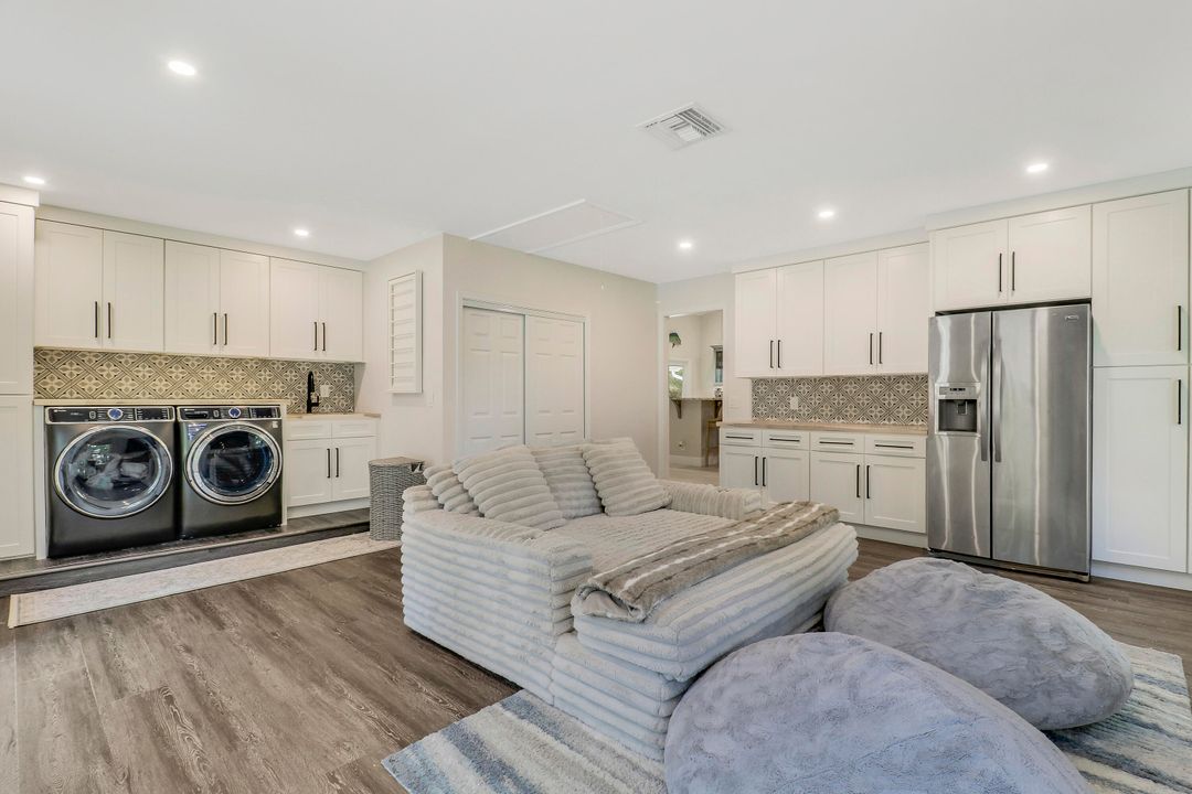 For Rent: $7,500 (3 beds, 2 baths, 2310 Square Feet)