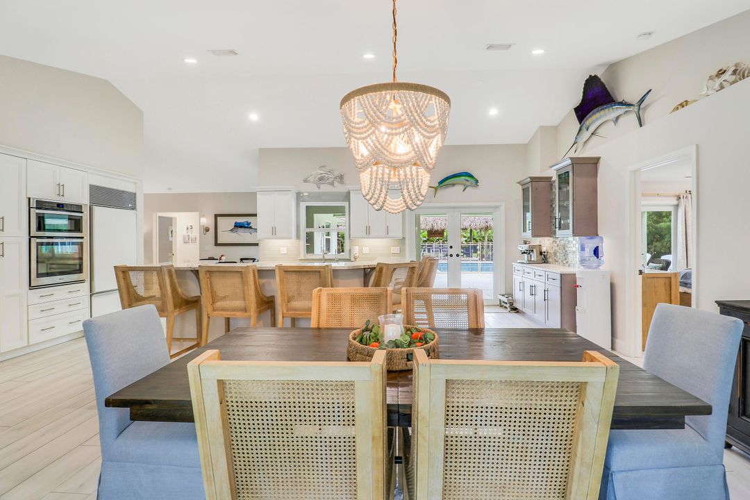 For Rent: $7,500 (3 beds, 2 baths, 2310 Square Feet)