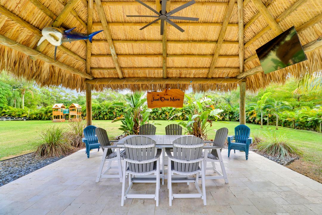 For Rent: $7,500 (3 beds, 2 baths, 2310 Square Feet)