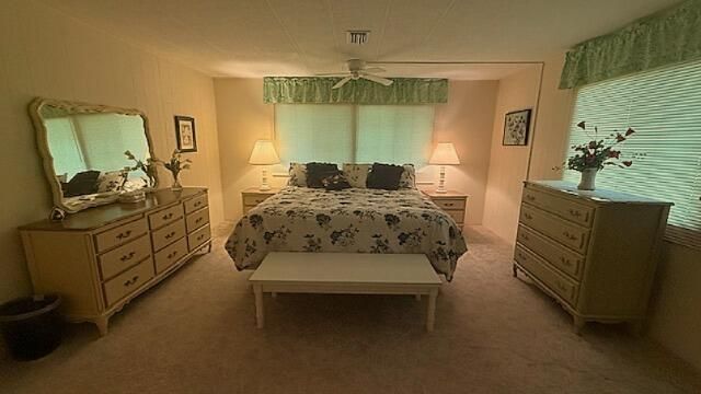 Под контрактом: $185,000 (2 спален, 2 ванн, 1416 Квадратных фут)