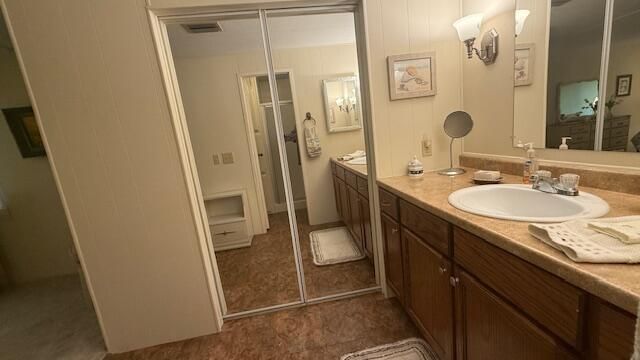 Под контрактом: $185,000 (2 спален, 2 ванн, 1416 Квадратных фут)