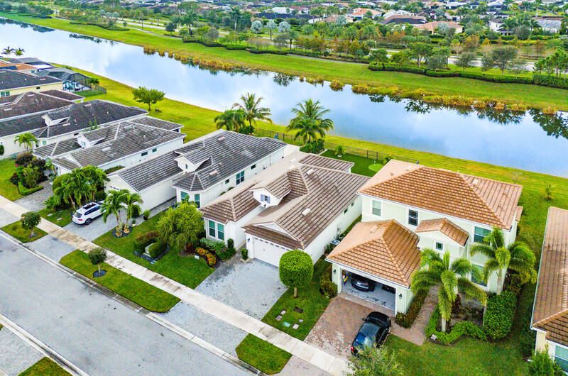 For Sale: $545,000 (3 beds, 2 baths, 1703 Square Feet)