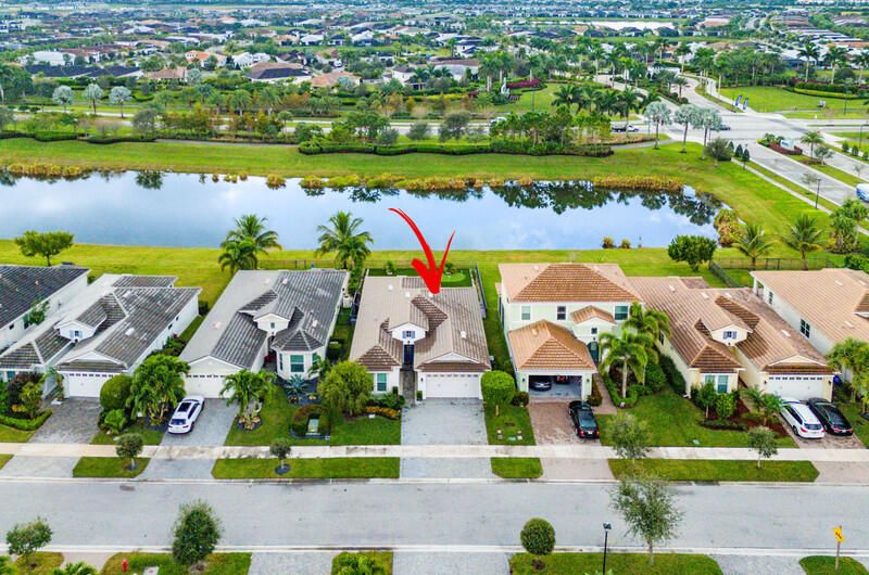 For Sale: $545,000 (3 beds, 2 baths, 1703 Square Feet)