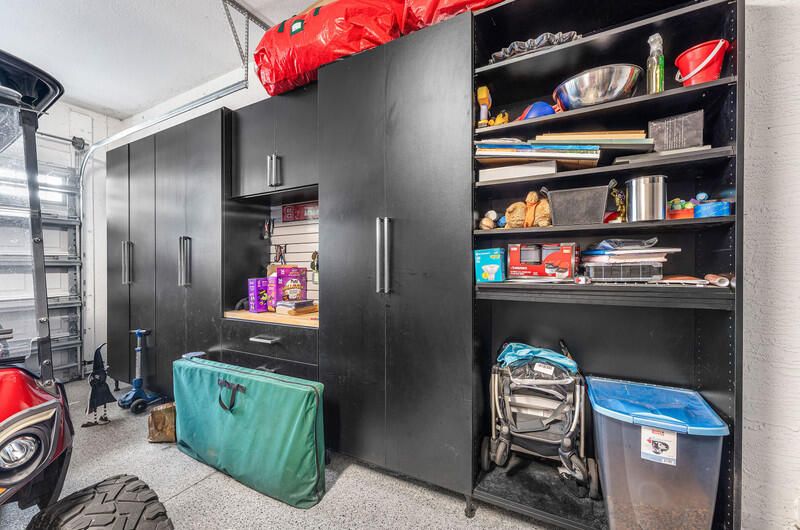 For Sale: $545,000 (3 beds, 2 baths, 1703 Square Feet)