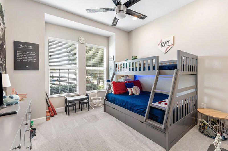 For Sale: $545,000 (3 beds, 2 baths, 1703 Square Feet)