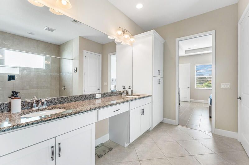 For Sale: $545,000 (3 beds, 2 baths, 1703 Square Feet)