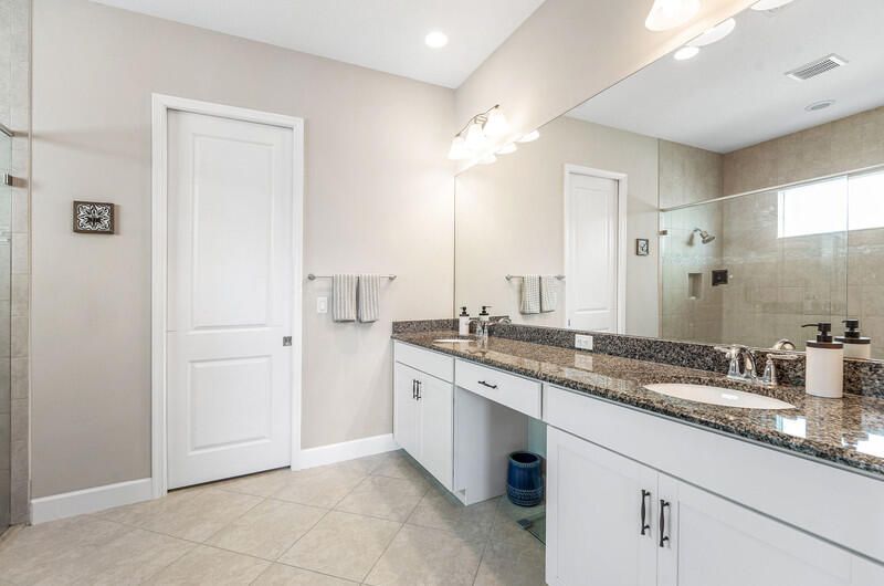 For Sale: $545,000 (3 beds, 2 baths, 1703 Square Feet)