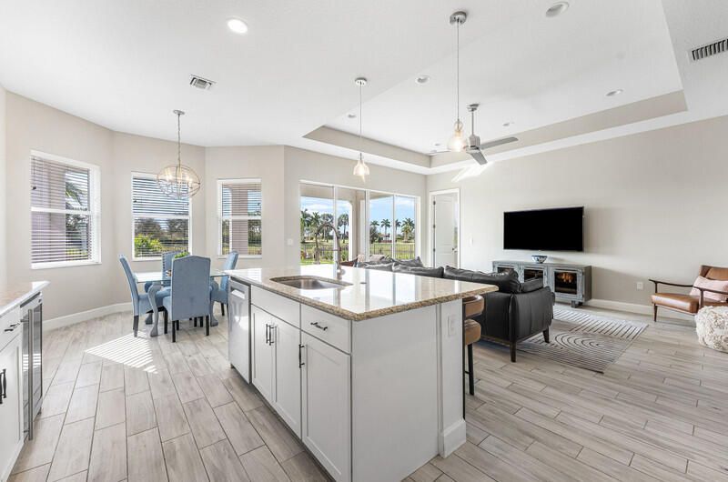 For Sale: $545,000 (3 beds, 2 baths, 1703 Square Feet)