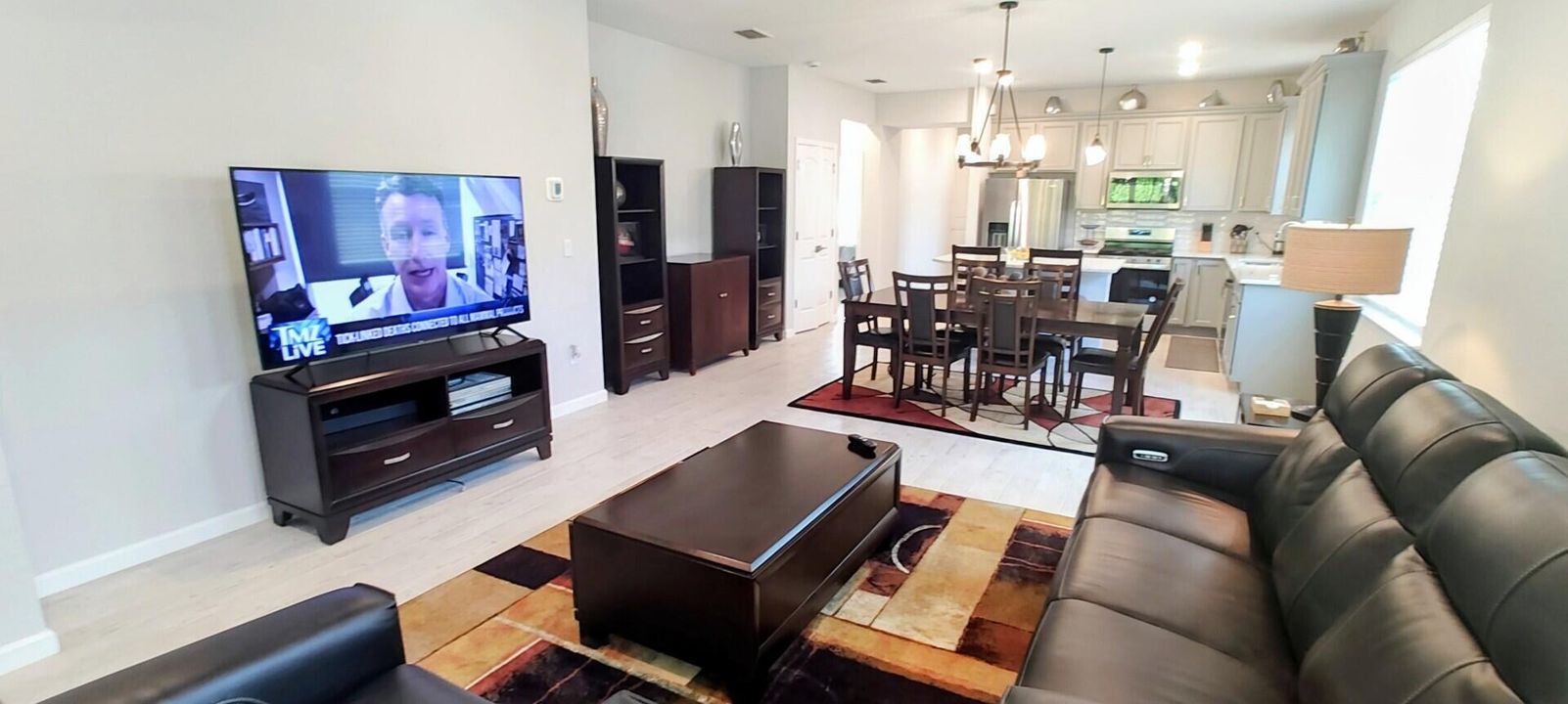 For Sale: $395,000 (2 beds, 2 baths, 1579 Square Feet)