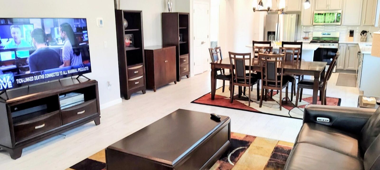 For Sale: $395,000 (2 beds, 2 baths, 1579 Square Feet)