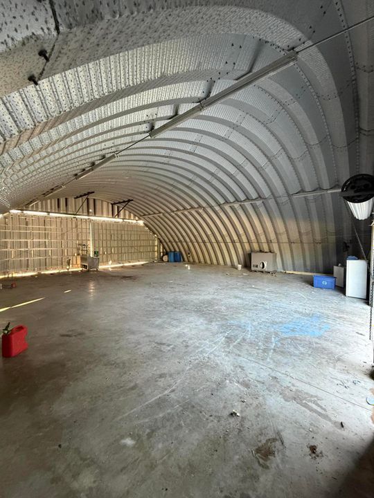 На продажу: $2,200 (0 спален, 0 ванн, 3094 Квадратных фут)