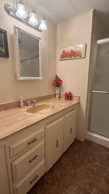 Под контрактом: $185,000 (2 спален, 2 ванн, 1416 Квадратных фут)