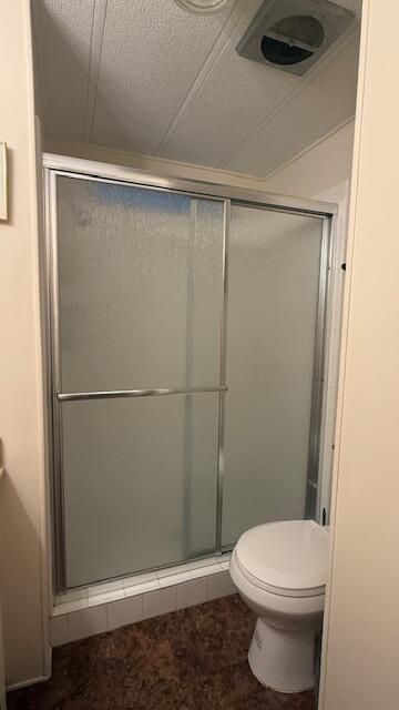 Под контрактом: $185,000 (2 спален, 2 ванн, 1416 Квадратных фут)