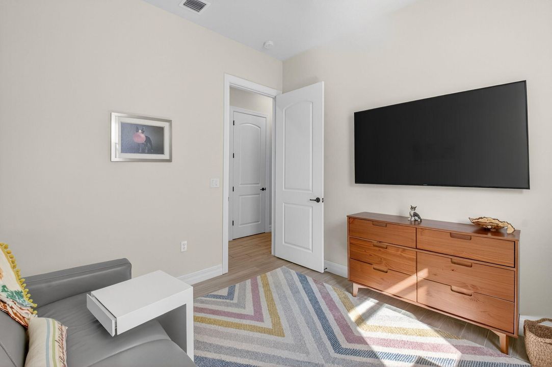 For Sale: $849,000 (3 beds, 2 baths, 2558 Square Feet)