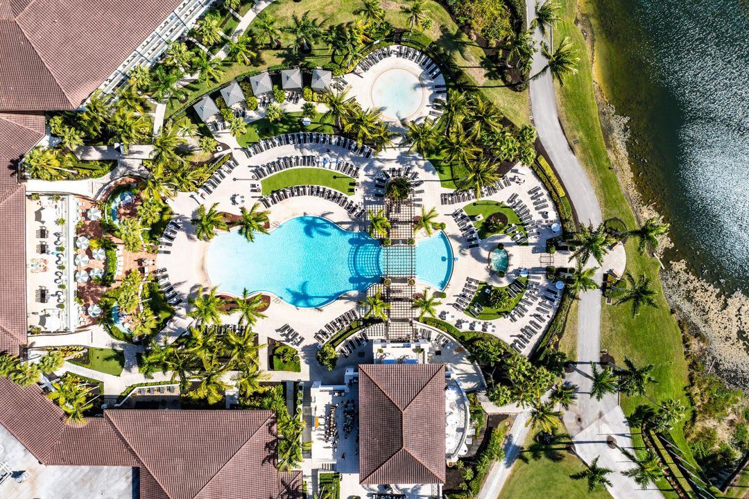 待售: $425,000 (2 贝兹, 2 浴室, 1366 平方英尺)