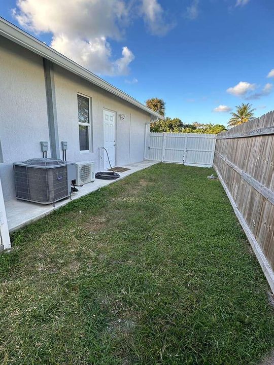 For Sale: $539,900 (3 beds, 2 baths, 1200 Square Feet)