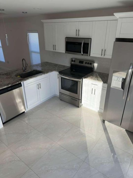 For Sale: $539,900 (3 beds, 2 baths, 1200 Square Feet)