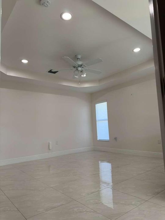 For Sale: $539,900 (3 beds, 2 baths, 1200 Square Feet)