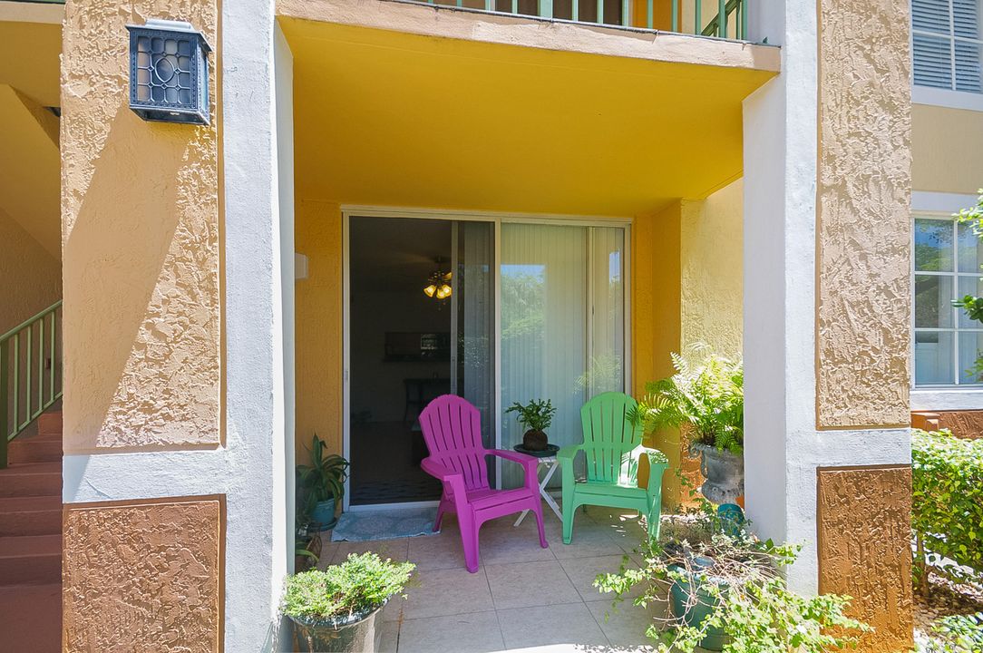 出租: $2,100 (2 贝兹, 1 浴室, 922 平方英尺)