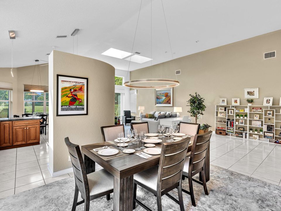 Activo con contrato: $575,000 (3 camas, 2 baños, 1945 Pies cuadrados)