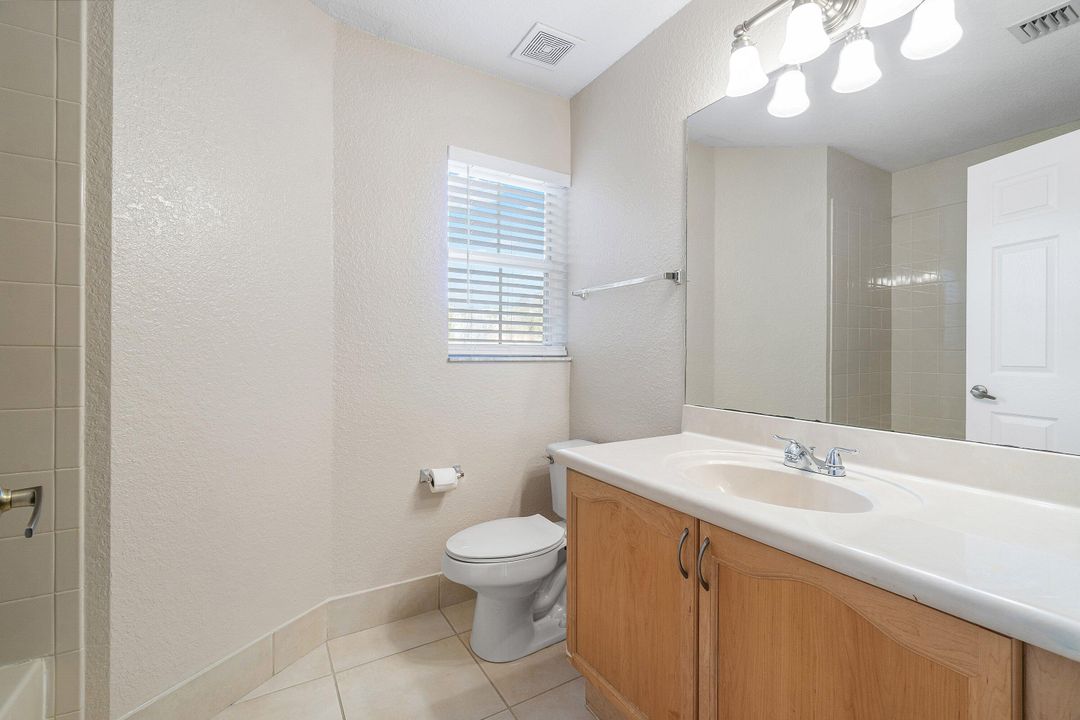 For Sale: $575,000 (4 beds, 2 baths, 1942 Square Feet)