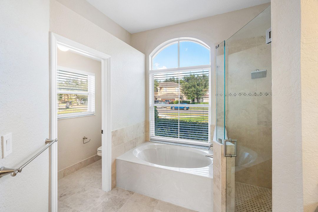 For Sale: $575,000 (4 beds, 2 baths, 1942 Square Feet)