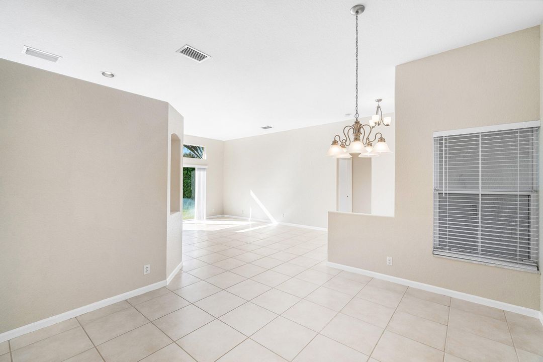 For Sale: $575,000 (4 beds, 2 baths, 1942 Square Feet)