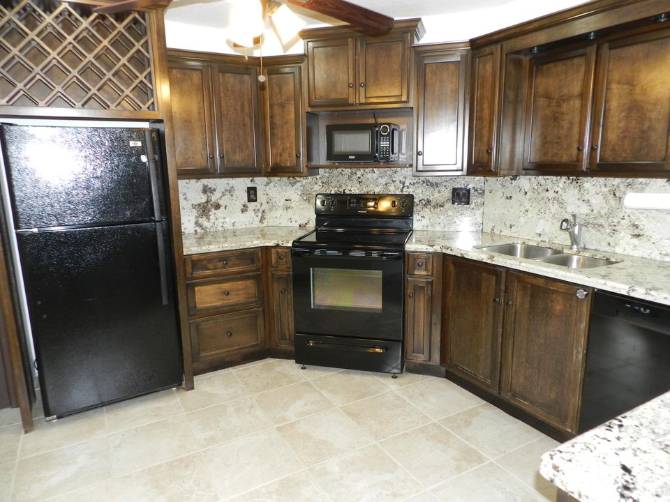 En Venta: $209,900 (2 camas, 2 baños, 1030 Pies cuadrados)