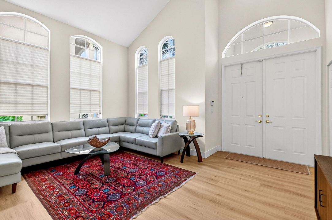 For Sale: $725,000 (4 beds, 3 baths, 2325 Square Feet)