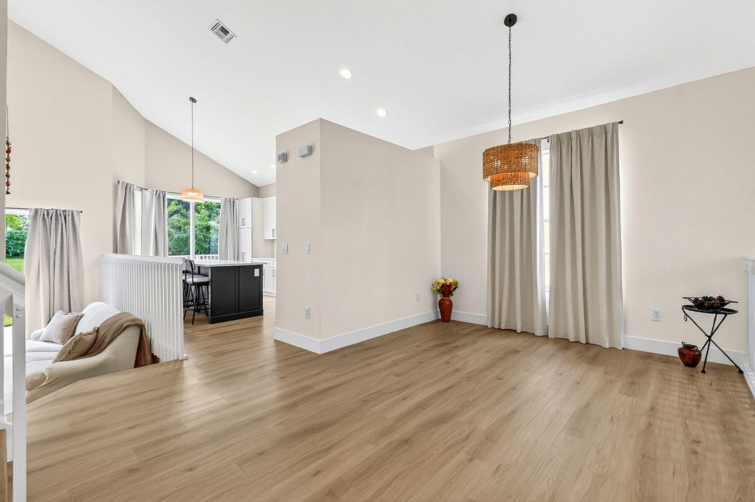 For Sale: $725,000 (4 beds, 3 baths, 2325 Square Feet)