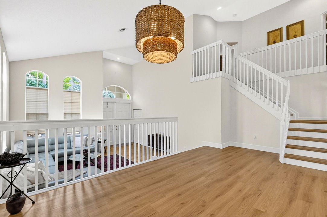 For Sale: $725,000 (4 beds, 3 baths, 2325 Square Feet)