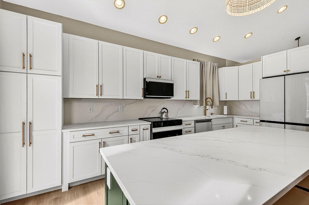 For Sale: $725,000 (4 beds, 3 baths, 2325 Square Feet)