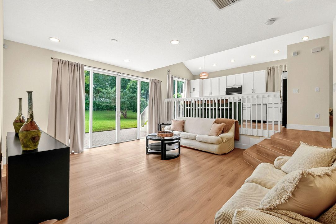 For Sale: $725,000 (4 beds, 3 baths, 2325 Square Feet)