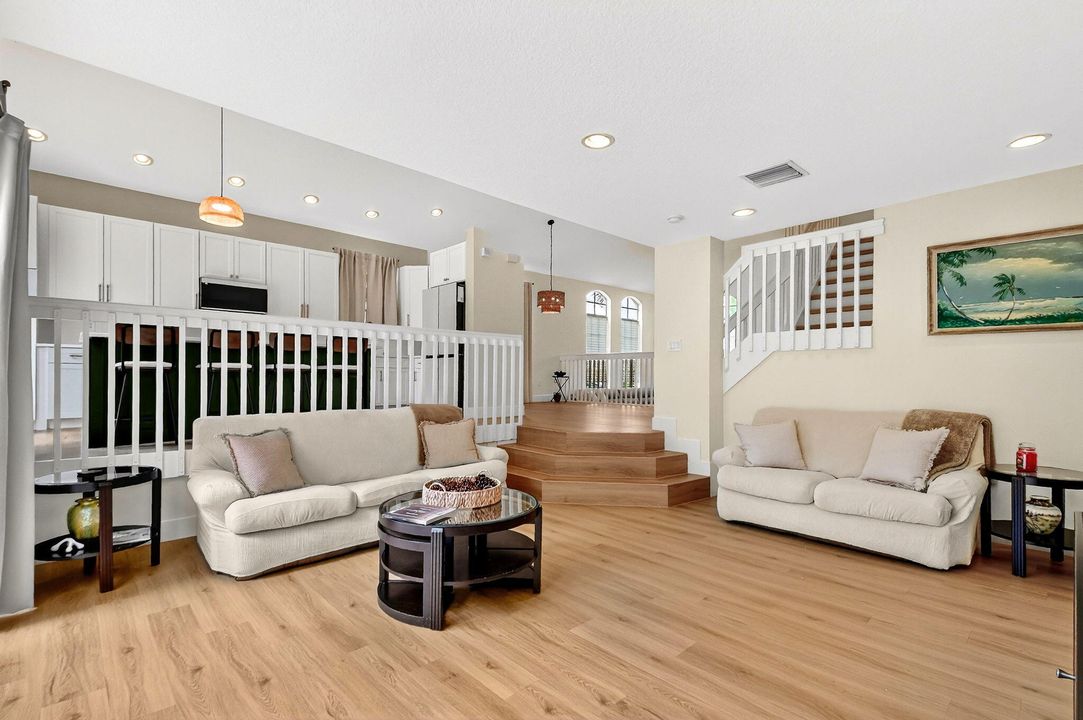 For Sale: $725,000 (4 beds, 3 baths, 2325 Square Feet)