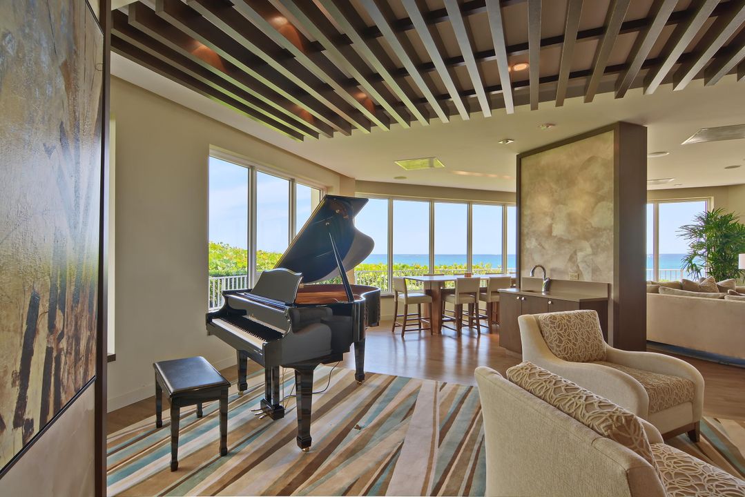 For Sale: $1,750,000 (2 beds, 2 baths, 1448 Square Feet)