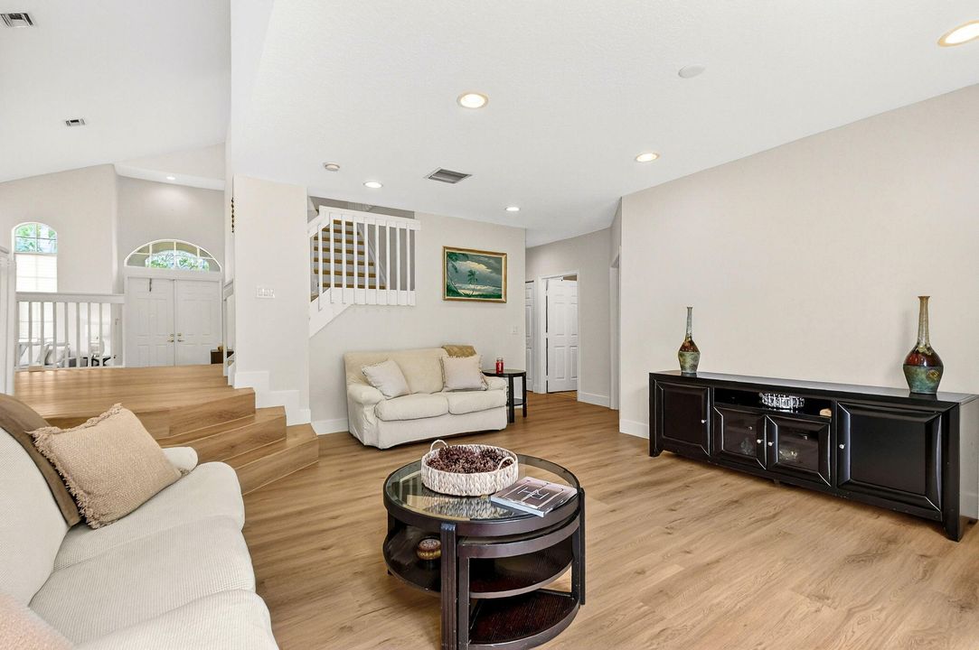 For Sale: $725,000 (4 beds, 3 baths, 2325 Square Feet)