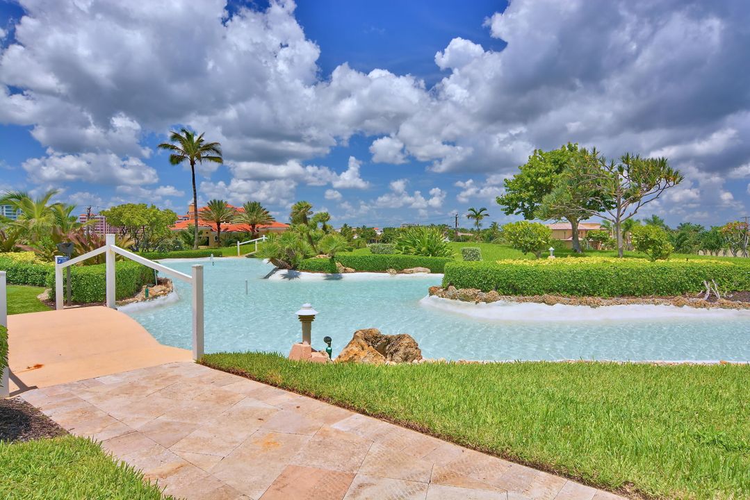 For Sale: $1,750,000 (2 beds, 2 baths, 1448 Square Feet)