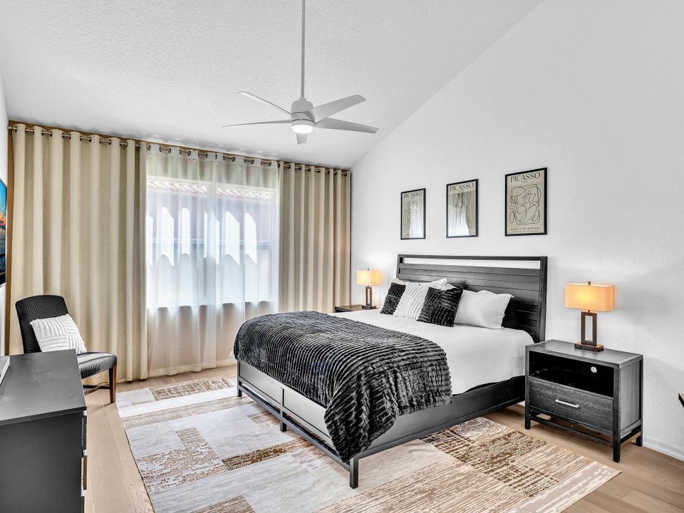 Activo con contrato: $575,000 (3 camas, 2 baños, 1945 Pies cuadrados)