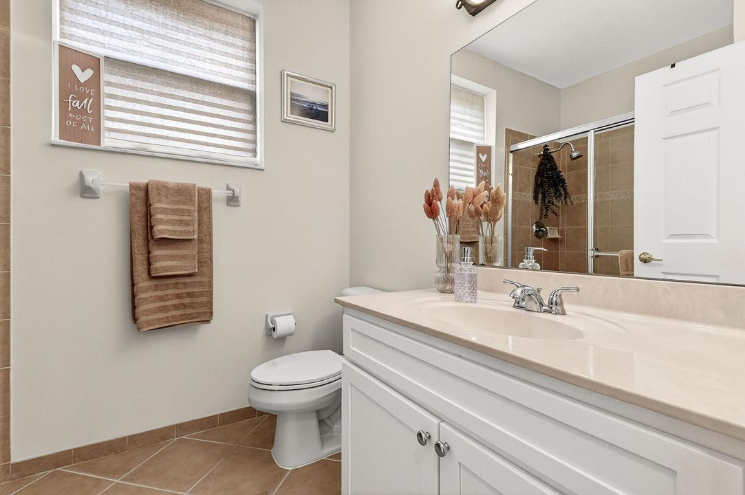 For Sale: $725,000 (4 beds, 3 baths, 2325 Square Feet)